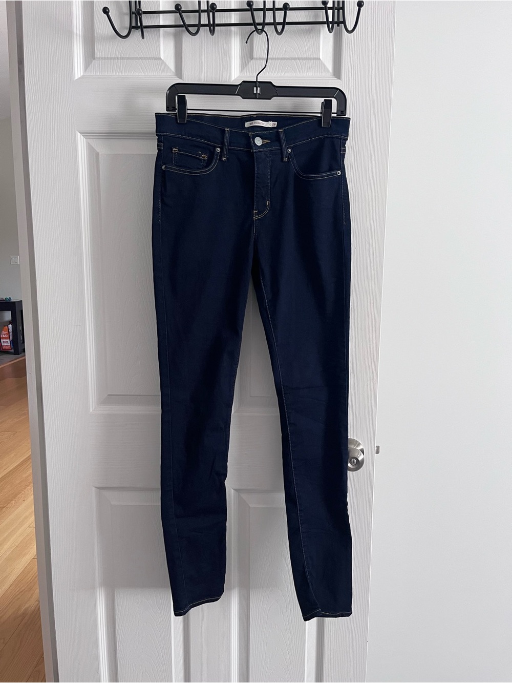 Levi’s 311 Shaping skinny jeans